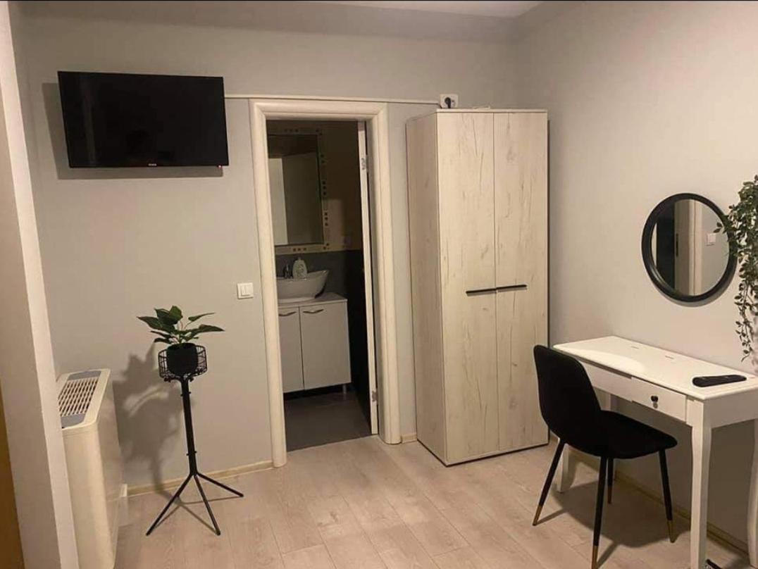 Vonamor Rooms Novi Sad Bagian luar foto