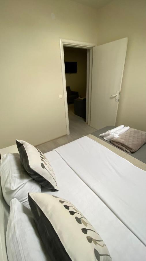 Vonamor Rooms Novi Sad Bagian luar foto